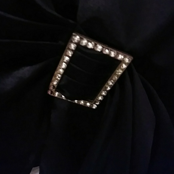 **Price drop** Gorgeous black satin wrap top - Picture 3 of 4